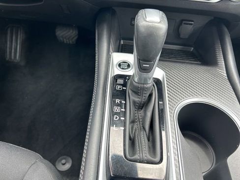 Used 2025 Nissan Altima 2.5 SV w/ SV Premium Package FWD image 26