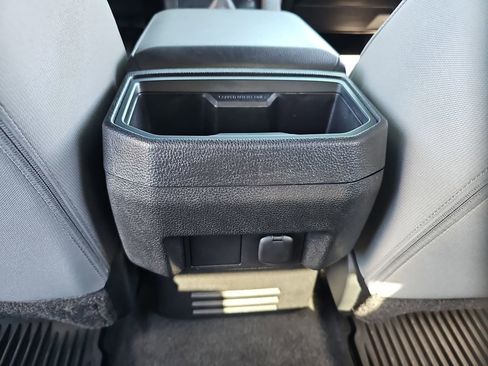 Certified 2025 Toyota Tacoma SR5 AWD/4WD image 20