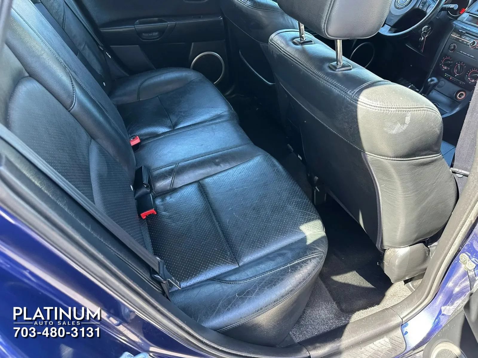 Used 2004 MAZDA MAZDA3 s w/ Moonroof & 6-CD Pkg FWD image 11