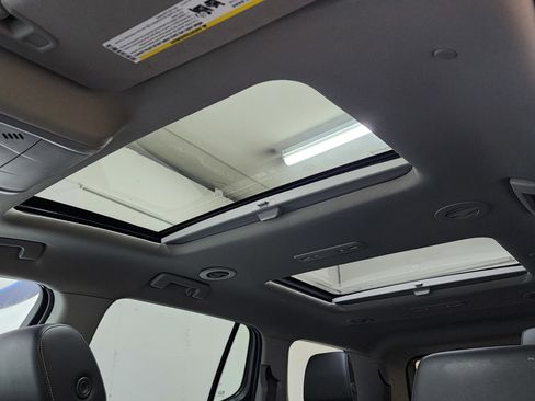 Used 2019 GMC Acadia SLT image 25