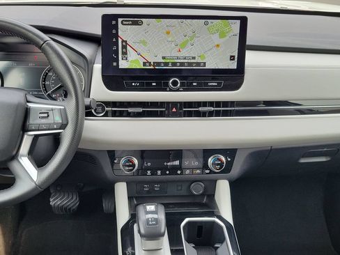 Used 2025 Mitsubishi Outlander SE AWD/4WD image 27