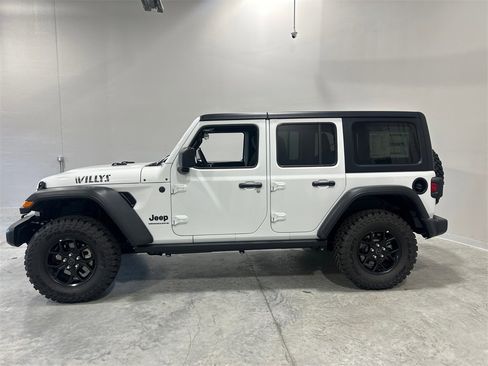 New 2025 Jeep Wrangler Willys image 9