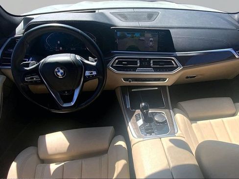 Used 2022 BMW X5 sDrive40i w/ Premium Package RWD image 7