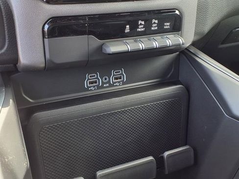 New 2026 RAM 1500 Big Horn AWD/4WD image 12