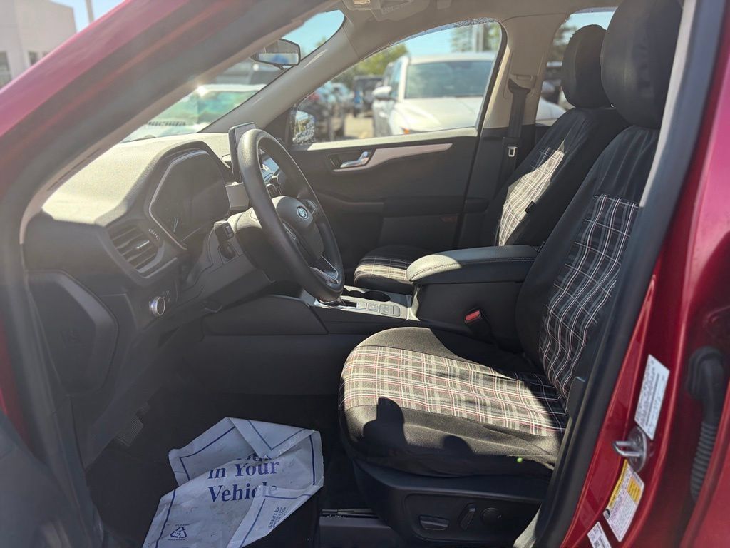 Used 2020 Ford Escape SE AWD/4WD image 20