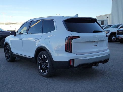 Used 2024 Kia Telluride SX Prestige w/ Towing Package image 7