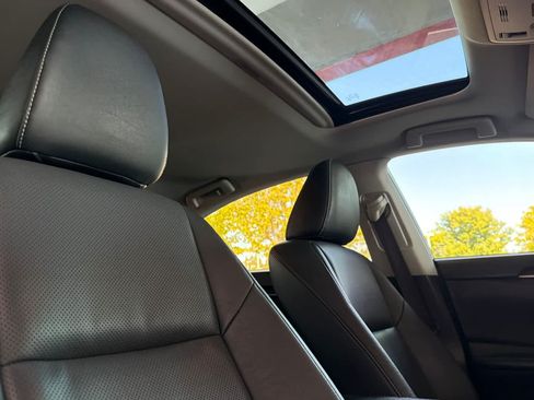 Used 2014 Lexus ES 350 w/ Premium Package FWD image 17
