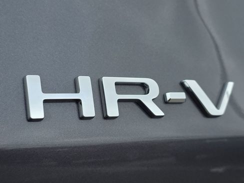 Certified 2023 Honda HR-V LX image 9
