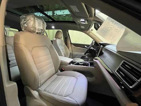 New 2026 Volkswagen Atlas SEL AWD/4WD image 12
