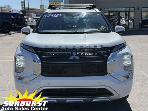 Used 2022 Mitsubishi Outlander SEL image 1