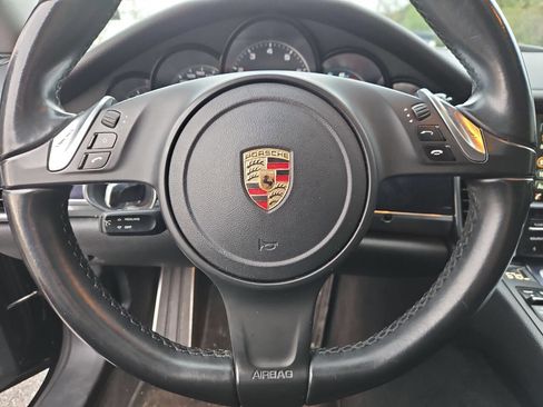 Used 2014 Porsche Panamera 4 image 22