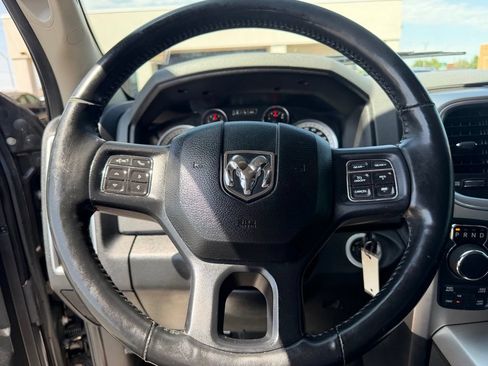 Used 2017 RAM 1500 Big Horn AWD/4WD image 30