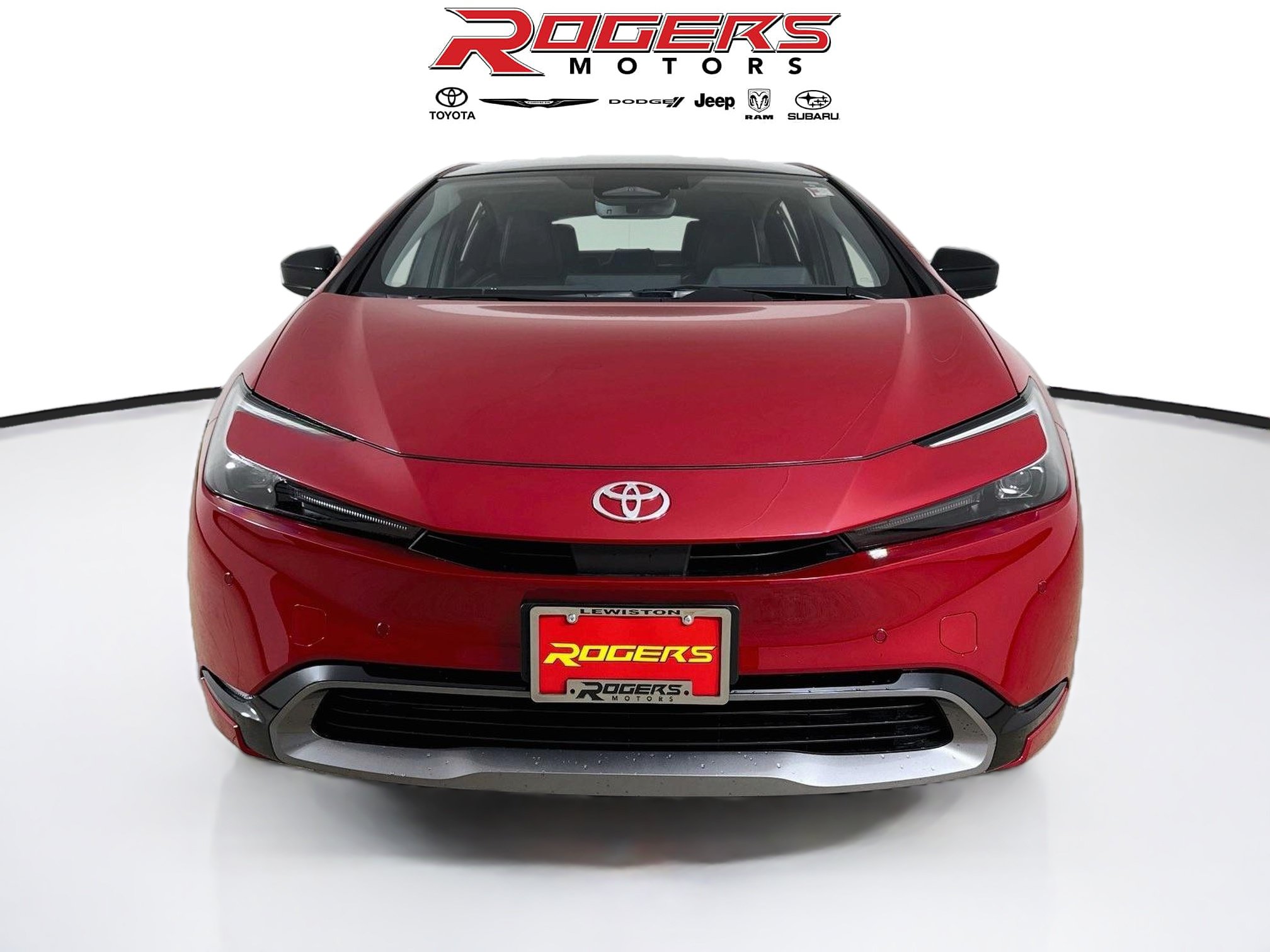 Certified 2025 Toyota Prius XLE AWD/4WD image 2