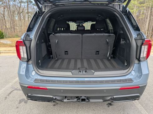 New 2026 Ford Explorer ST-Line image 30