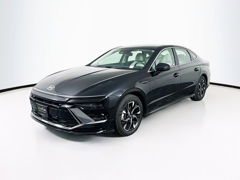 Used 2025 Hyundai Sonata SEL image 3