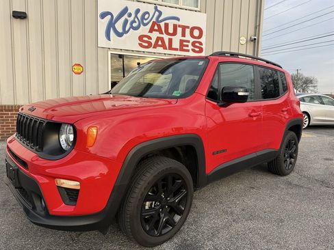 Used 2023 Jeep Renegade Altitude w/ Convenience Group I image 2