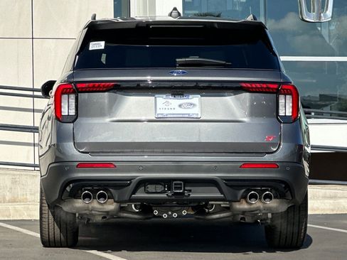 New 2026 Ford Explorer ST w/ Sun And Sound Package image 4