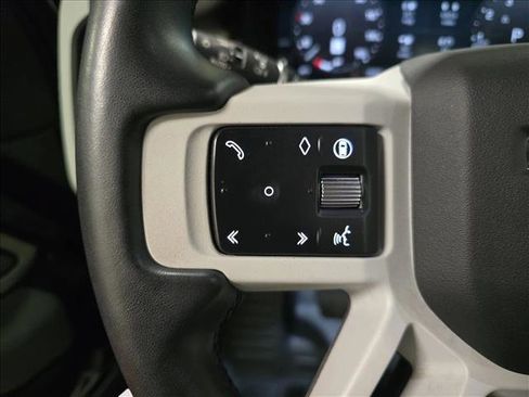 Certified 2024 Land Rover Defender 130 X-Dynamic SE image 17