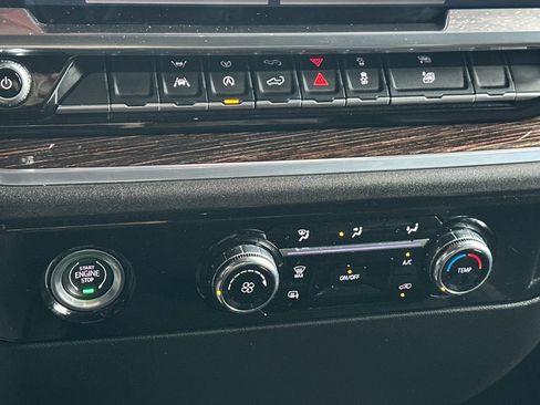 Certified 2022 GMC Sierra 1500 SLE image 25