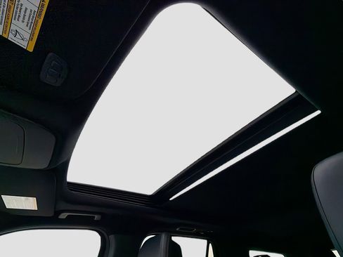 New 2026 Ford Expedition Tremor image 30