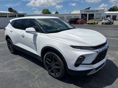Used 2023 Chevrolet Blazer LT w/ Driver Confidence Package FWD image 4