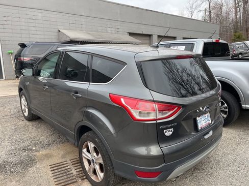 Used 2015 Ford Escape SE image 13