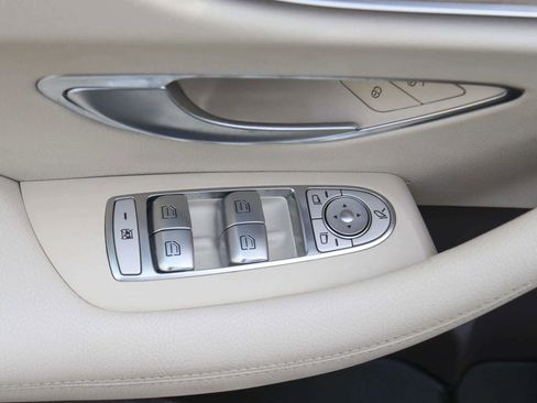 Used 2018 Mercedes-Benz E 400 4MATIC Cabriolet image 17