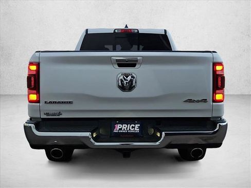 Used 2022 RAM 1500 Laramie AWD/4WD image 7