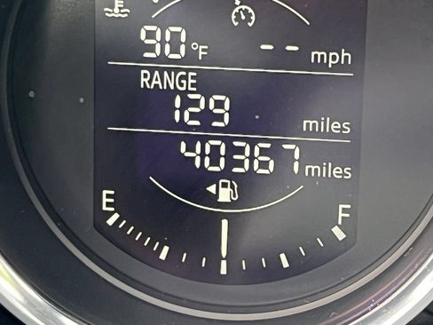Used 2021 MAZDA MX-5 Miata Club RWD image 4