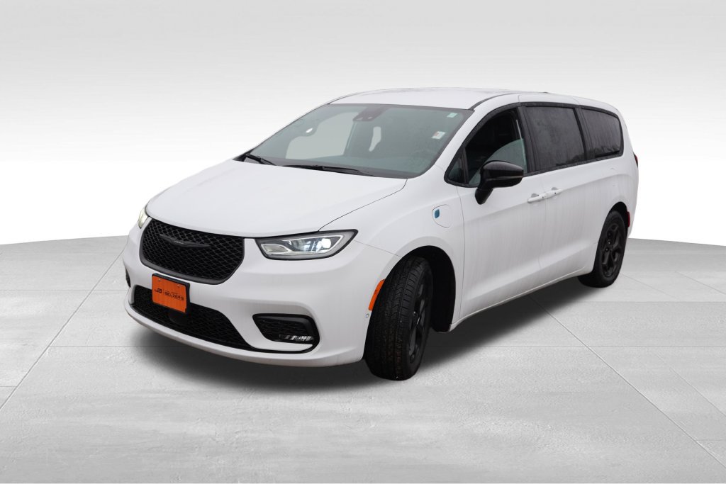 Used 2024 Chrysler Pacifica Limited FWD image 11