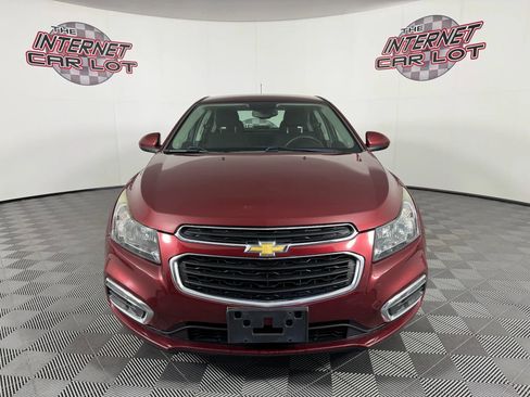 Used 2016 Chevrolet Cruze LT image 2