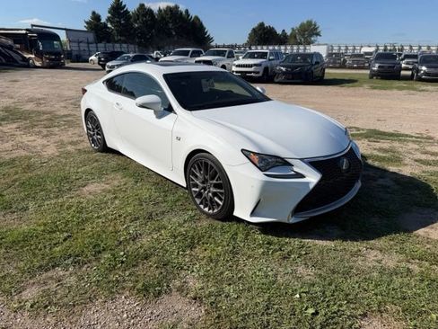 Used 2017 Lexus RC 200t F Sport RWD image 2