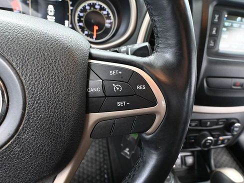 Used 2017 Jeep Cherokee Sport w/ Cold Weather Group image 27