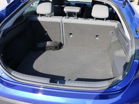 Used 2021 Hyundai Ioniq SE image 29