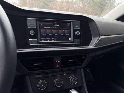 Used 2019 Volkswagen Jetta S w/ Driver Assistance Package FWD image 16