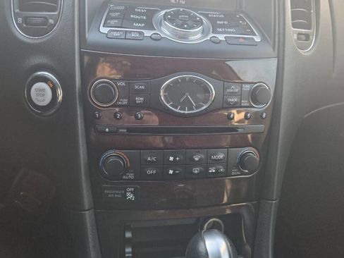 Used 2017 INFINITI QX50 AWD w/ Premium Plus Package image 17