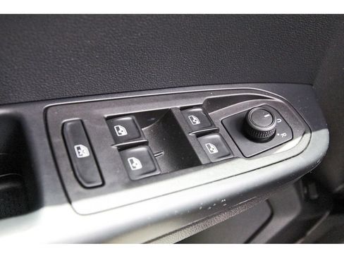 Certified 2024 Volkswagen Taos S w/ MDO Package FWD image 21
