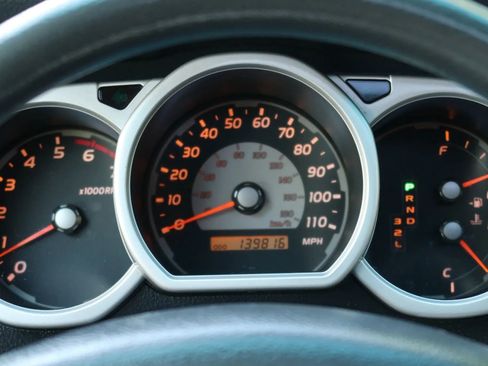 Used 2004 Toyota 4Runner Sport image 23