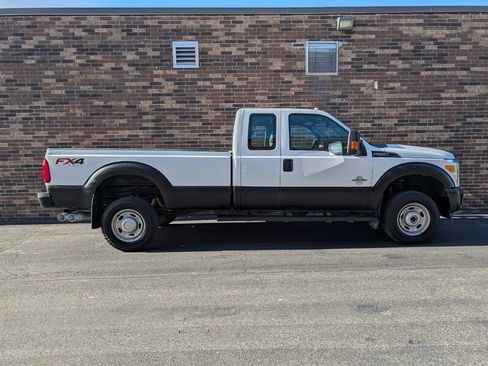 Used 2014 Ford F250 XL w/ Power Equipment Group AWD/4WD image 6