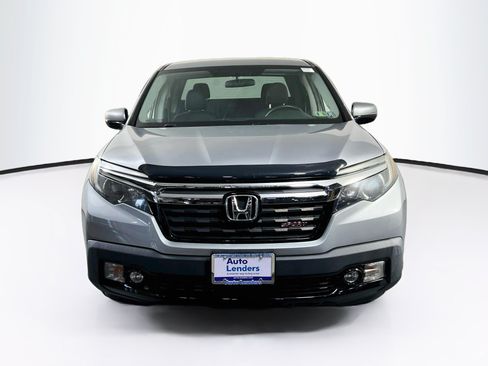 Used 2019 Honda Ridgeline Sport image 2