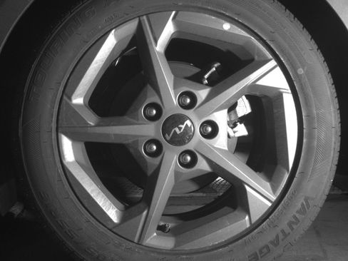 Used 2025 Kia K4 LXS image 14