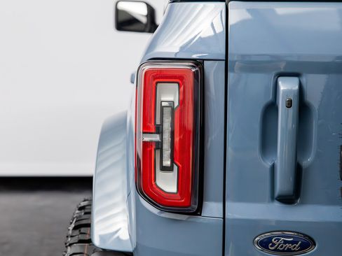 Used 2025 Ford Bronco Outer Banks AWD/4WD image 17