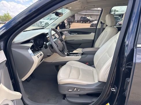 Used 2022 Cadillac XT6 Premium Luxury w/ Technology Package AWD/4WD image 14