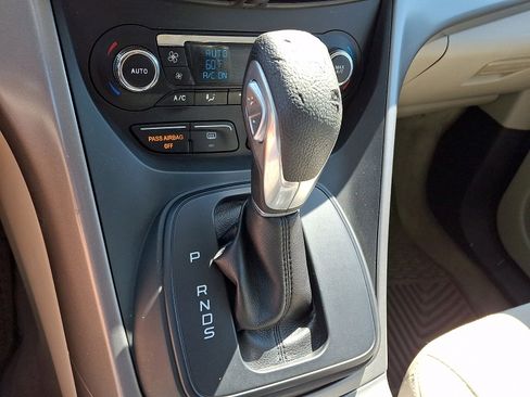 Used 2015 Ford Escape SE w/ Equipment Group 201A FWD image 13