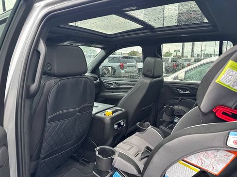 Used 2023 GMC Yukon Denali w/ Max Trailering Package AWD/4WD image 7
