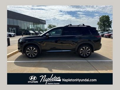 Used 2026 Nissan Pathfinder Platinum w/ Cargo Package