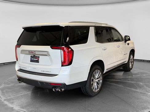 Used 2023 GMC Yukon Denali AWD/4WD image 3