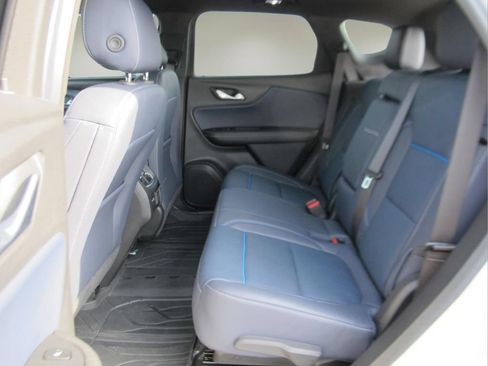 Certified 2024 Chevrolet Blazer RS w/ Driver Confidence II Package FWD image 23