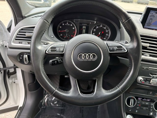 Used 2018 Audi Q3 2.0T Premium Plus AWD/4WD image 25