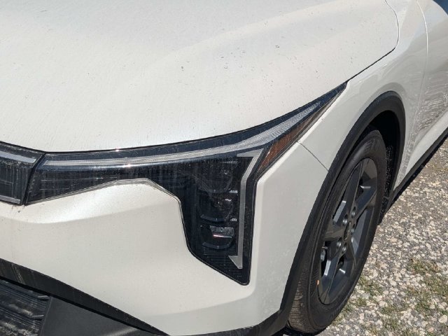 New 2027 Kia K4 FWD image 10